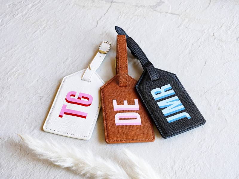 Schatten Monogramm Gepäckanhänger // Personalisierter Geschenk, Geburtstagsgeschenk, Brautjungfer Hochzeitsgeschenke, Vegan Leder von SprinkledWithPink