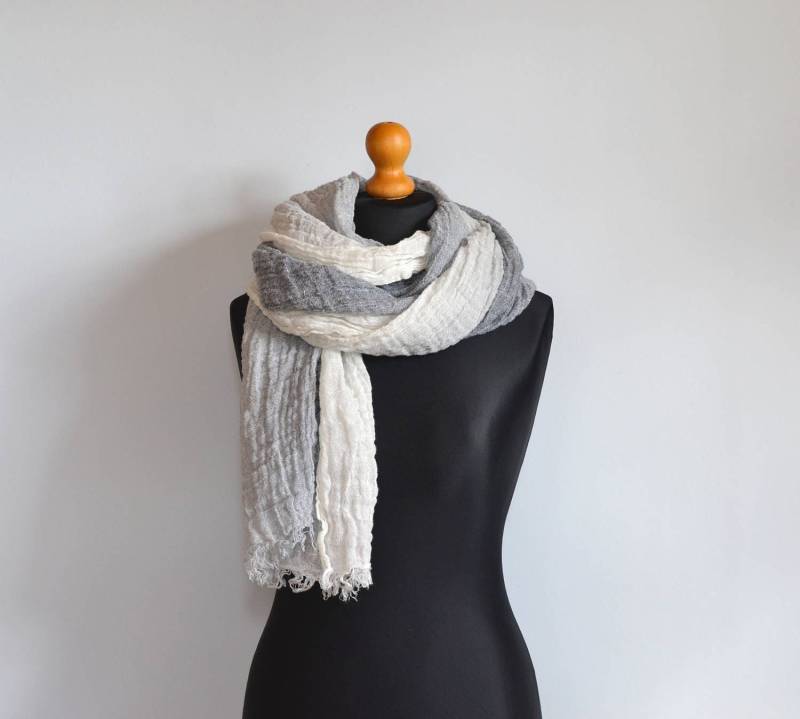 Ombre Grau Und Weiß Leinen Schal/Reines Übergroße Stonewashed von SproutLinen