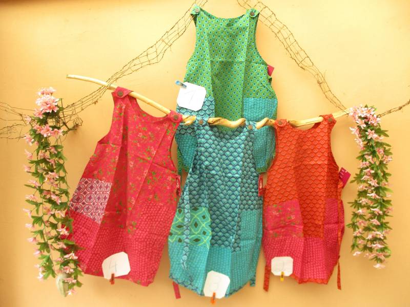 Kinder Kleid Schürze Hippie Goa Sommerkleid Mädchen Bunt 6 Jahre 122 128 von SpunkLaden