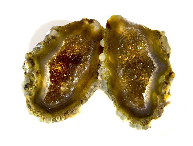 Baby Geode Ohrringe Tabasco Soft Bernstein Druzy Post Ohrstecker 14K Gold Filled Kleine Natürliche Drusenquarz Halbierte Geoden Gepaart Aaa von Spyglassdesigns