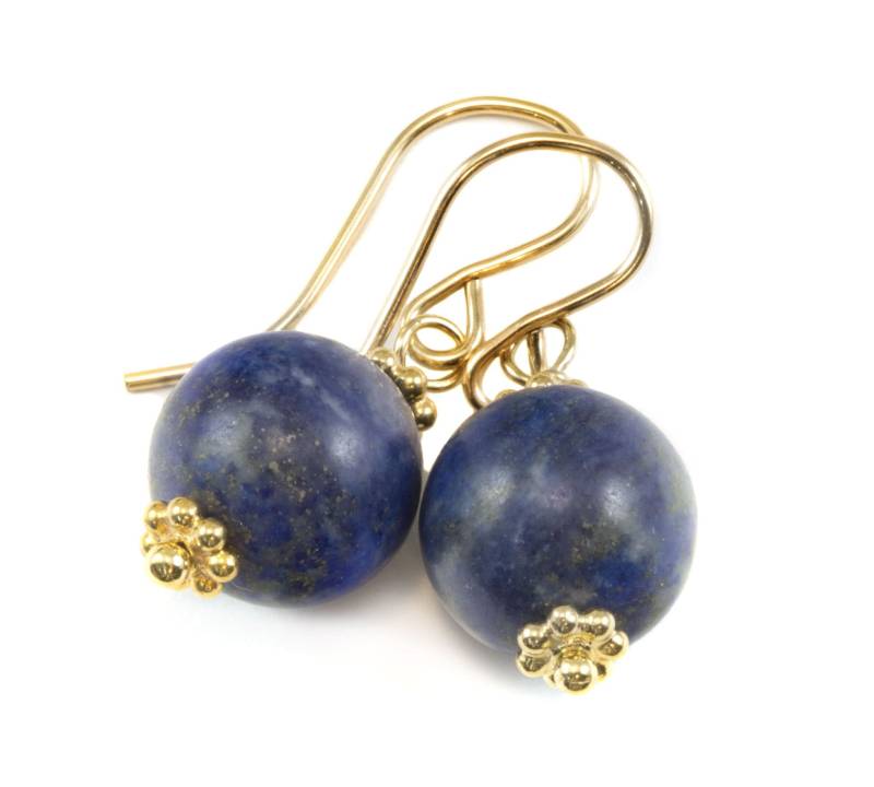 Lapis Lazuli Ohrringe Natürliche Dusty Blau Matt Runde Baumeln Sterling Silber Oder 14K Solid Gold Filled Perlen Einfache Basic Drops Pyrit von Spyglassdesigns