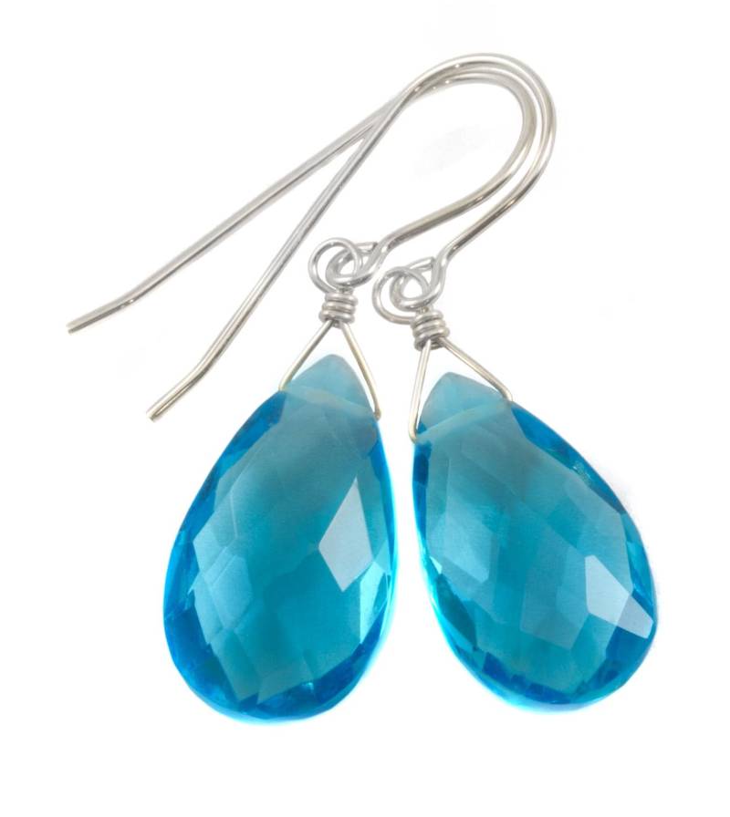 London Blau Ohrringe Facettierte Simulierte Topas Pear Drops 14K Solid Gold Oder Filled Sterling Silber Soft Smokey Blue Rauchige Leichte Tropfen von Spyglassdesigns