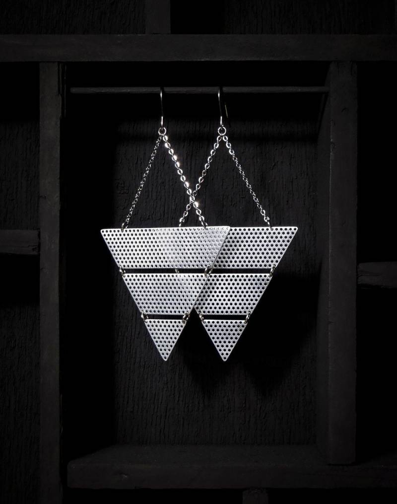 Drei Ebenen Dreieck Ohrringe - Stahl Drei Ebenen Dreieck Ohrringe - Stahl von SquircleDesigns