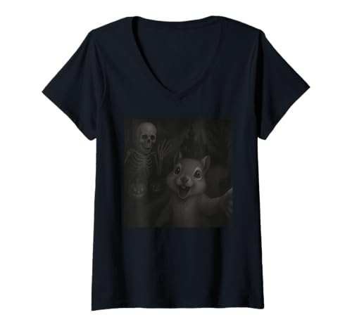 Damen Squirrel Selfie with Skeleton Pumpkin Halloween Funny T-Shirt mit V-Ausschnitt Damen Squirrel Selfie with Skeleton Pumpkin Halloween Funny T-Shirt mit V-Ausschnitt von Squirrel Selfie With Skeleton Funny Apparel