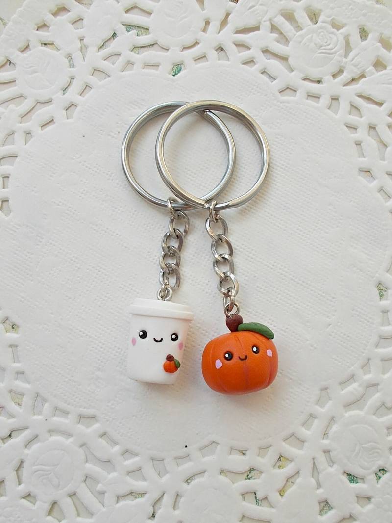 Halloween Schlüsselbund Set - Herbst Erntedank Geschenk Bff Beste Freundin Geschenkidee Kürbis Pumpkin Spice Latte von SquirrelandBunnyShop