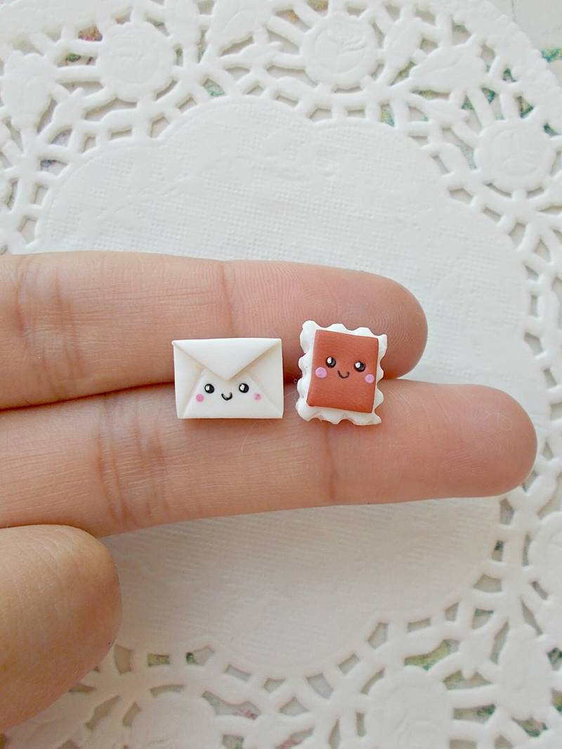 Kawaii Ohrringe - Valentinstag Geschenk Brief Und Stempel Paar Freundin Bff Geschenkidee Beste von SquirrelandBunnyShop