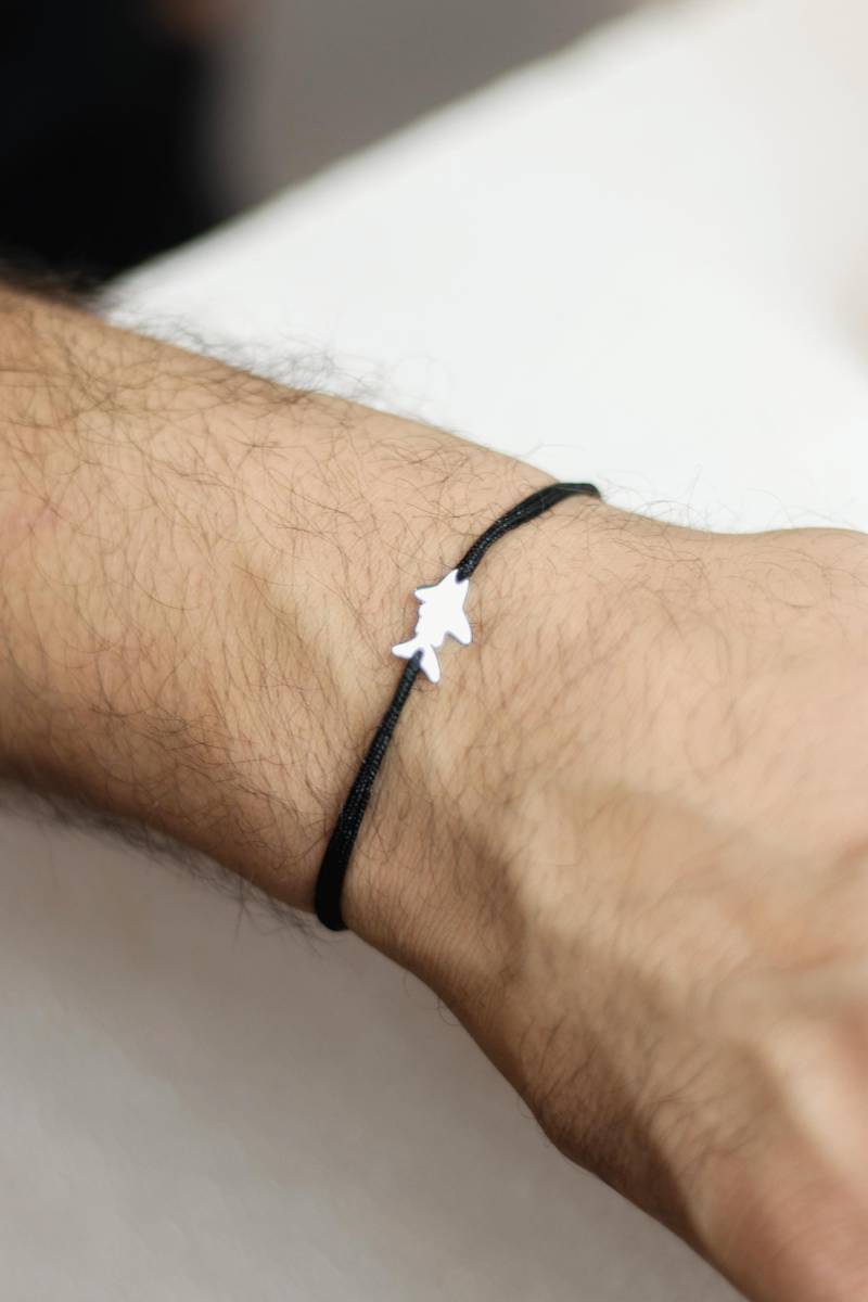 Handgefertigtes Edelstahl Hai Armband Verstellbares Kordel Armband von SreconosaBracelets