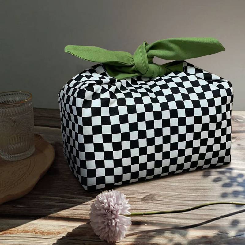 Benutzerdefinierte Name Schwarz Und Weiß Karierte Lunchbox Bento Tasche, Zero Waste, Umweltfreundliche Tuch Schule Geschenk Für Frauen von StacyKitchenDecor