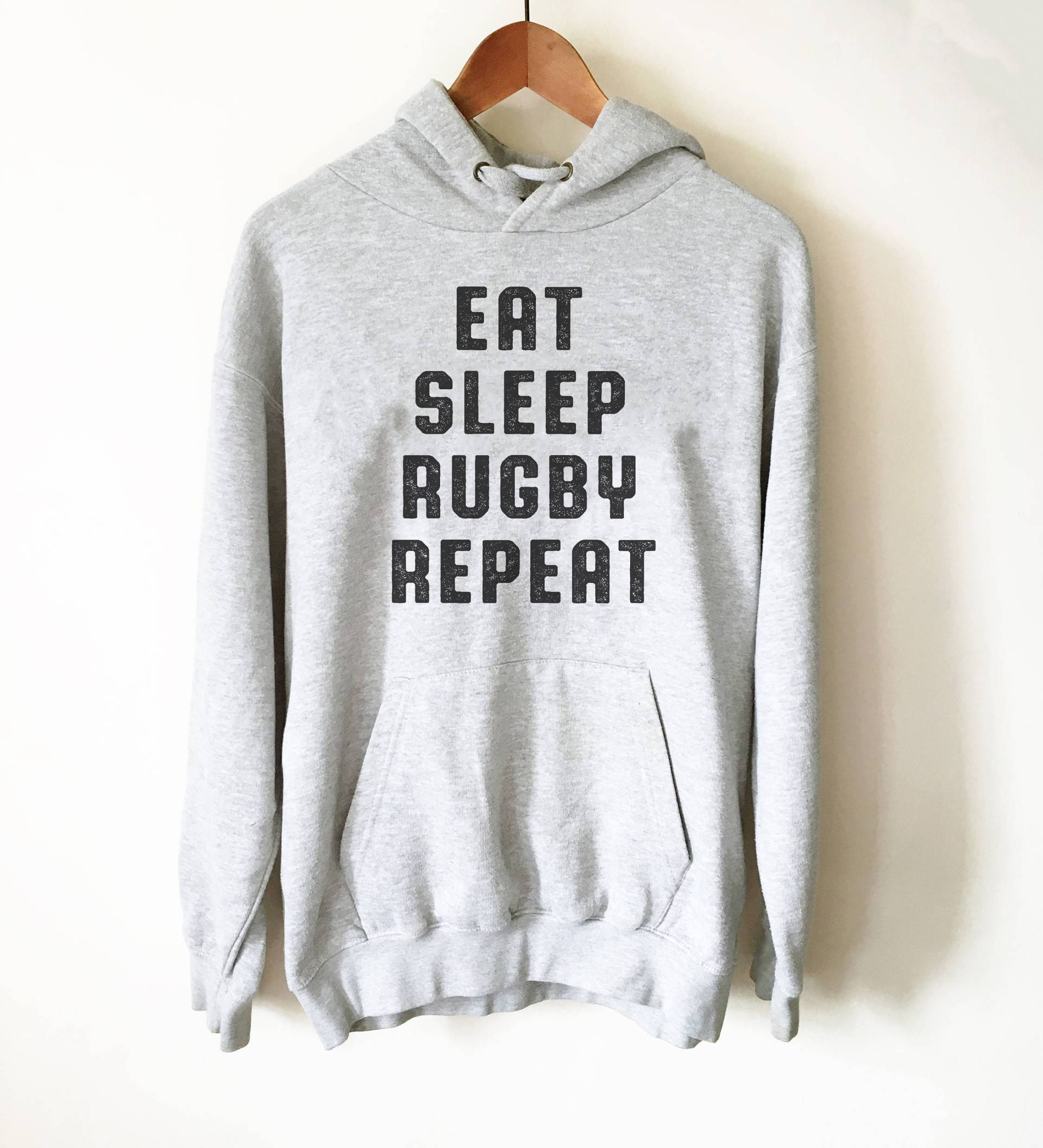 Eat Sleep Runderneuern-Hoodie - Rundhals-Shirt Rundhals-Shirt von StagandPeachCo