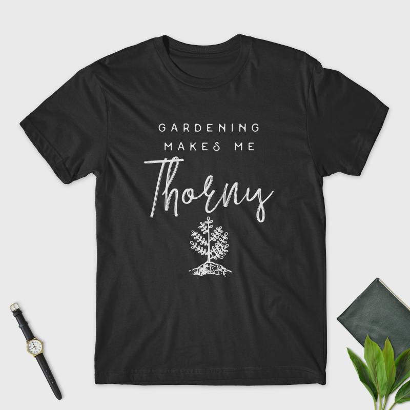 Gartenarbeit Macht Mich Dornig Unisex T-Shirt - Shirt Gärtner Geschenk Lustige Sprüche Grafik Pflanzen Gartenarbeit Macht Mich Dornig Unisex T-Shirt - Shirt Gärtner Geschenk Lustige Sprüche Grafik Pflanzen von StagandPeachCo