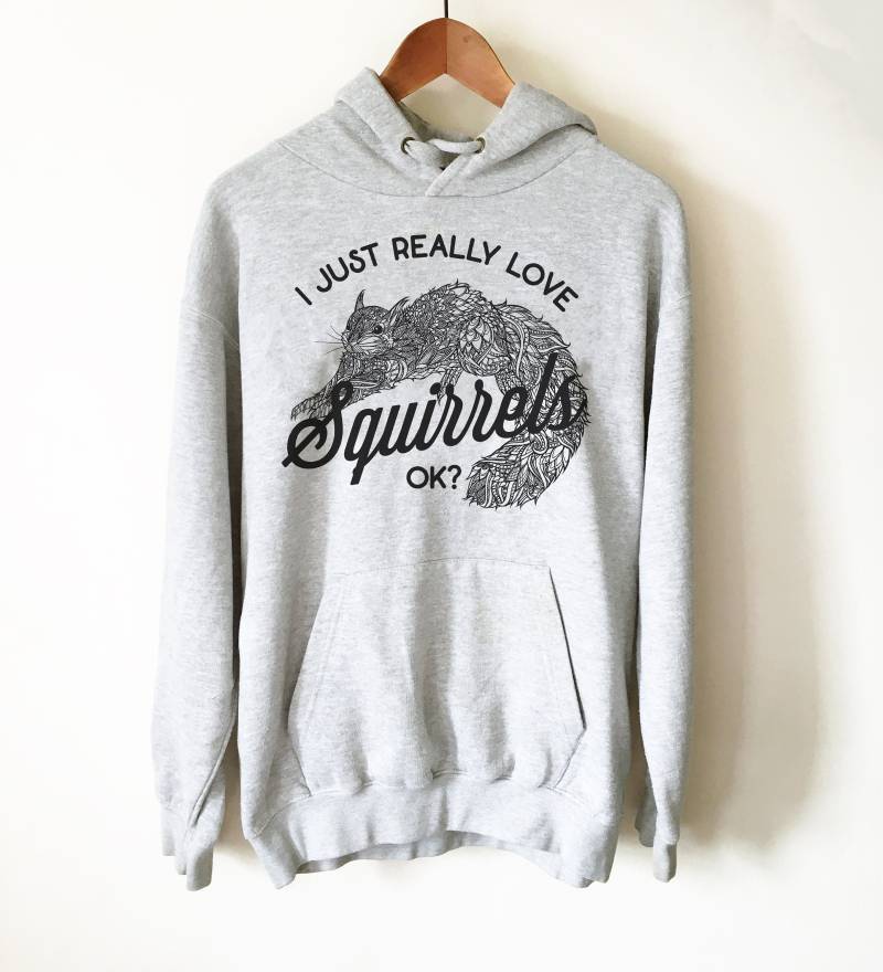 Ich Liebe Eichhörnchen. Hoodie - Eichhörnchen-Shirt, Eichhörnchen-Geschenk, Eichhörnchen-Accessoires, Eichhörnchen-Mädchen von StagandPeachCo