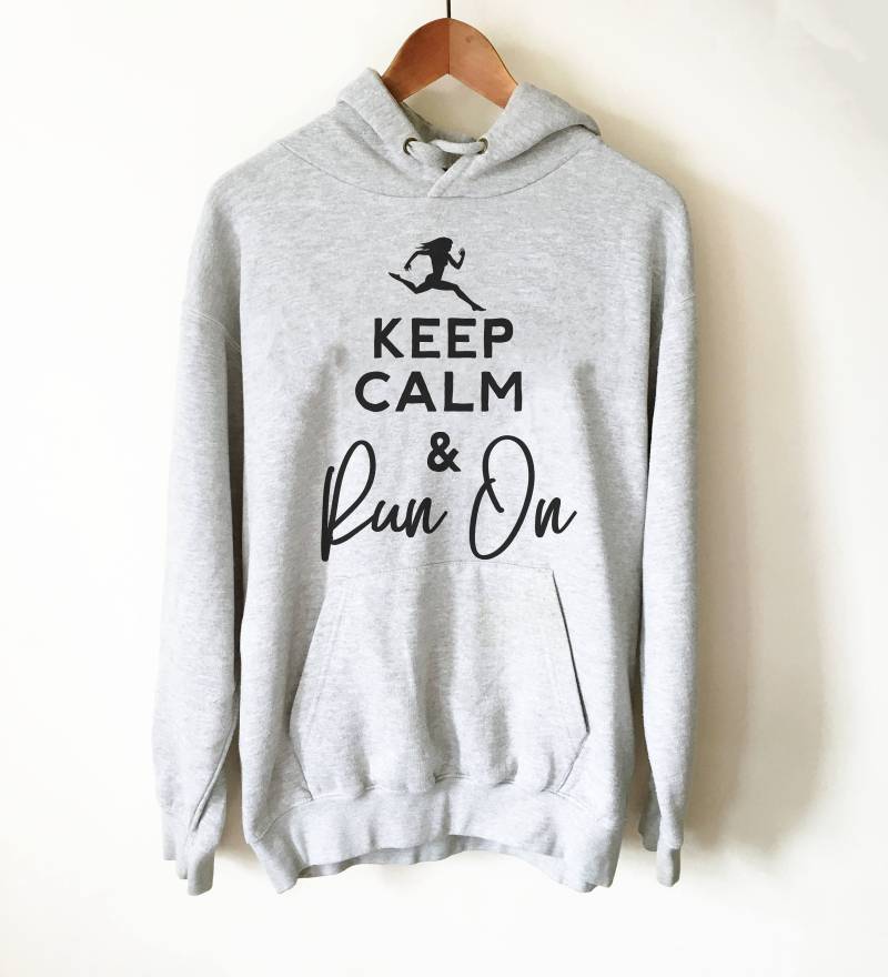 Keep Calm & Run On Hoodie - Laufender Hoodie, Laufshirt, Marathon Lustiges Laufgeschenke, Shirts von StagandPeachCo
