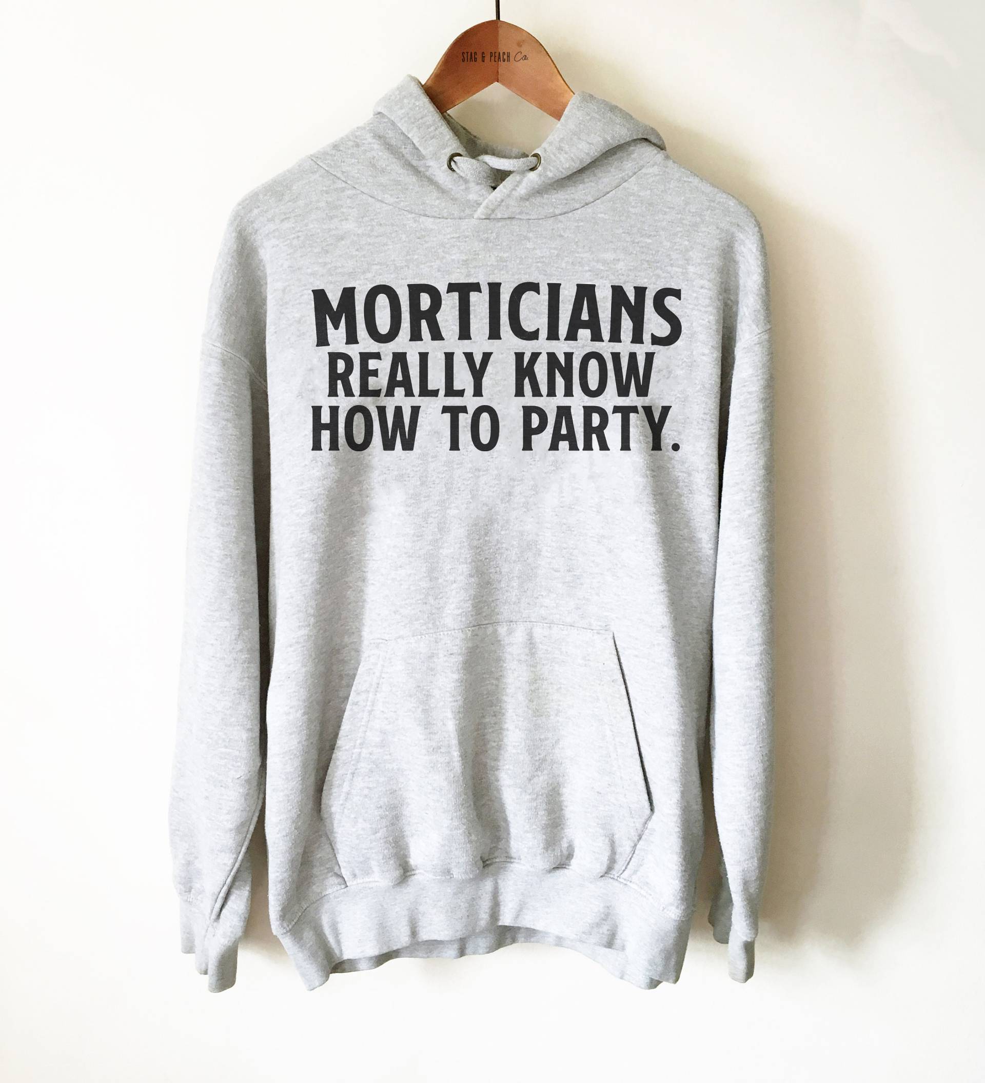 Leichenschauer Shirt - Leichenbestatter Wissen Wirklich, Wie Man Party Unisex Hoodie, Beerdigungshaus Shirt, Einbalsamierer Geschenk, Graduierung Der von StagandPeachCo