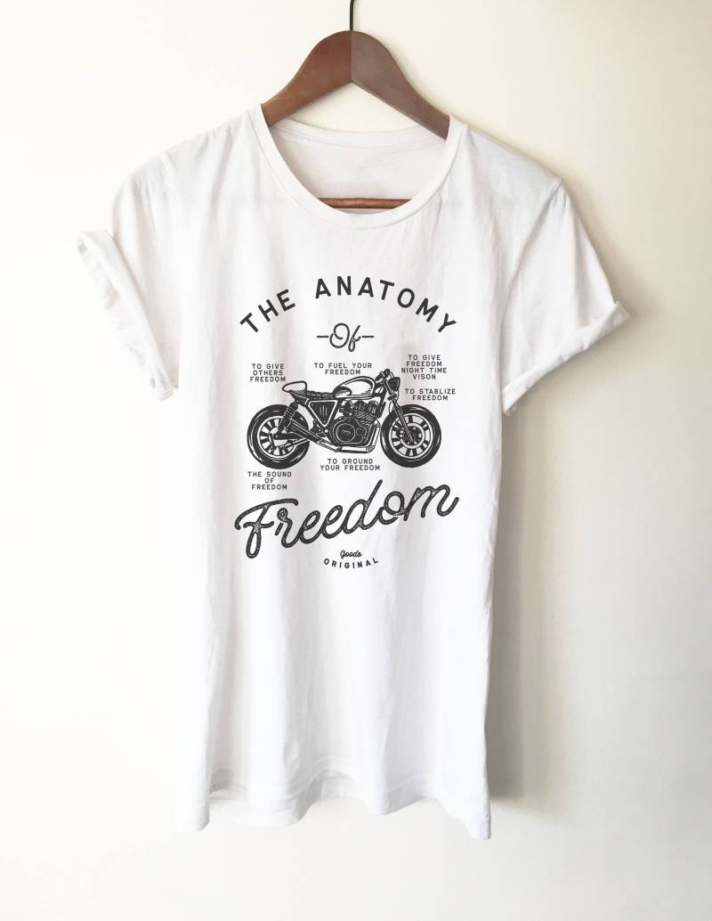 Lustiges Biker Shirt - Die Anatomie Der Freiheit Unisex T-Shirt Motorrad Vintage Weihnachtsgeschenk Lustiges Biker Shirt - Die Anatomie Der Freiheit Unisex T-Shirt Motorrad Vintage Weihnachtsgeschenk von StagandPeachCo