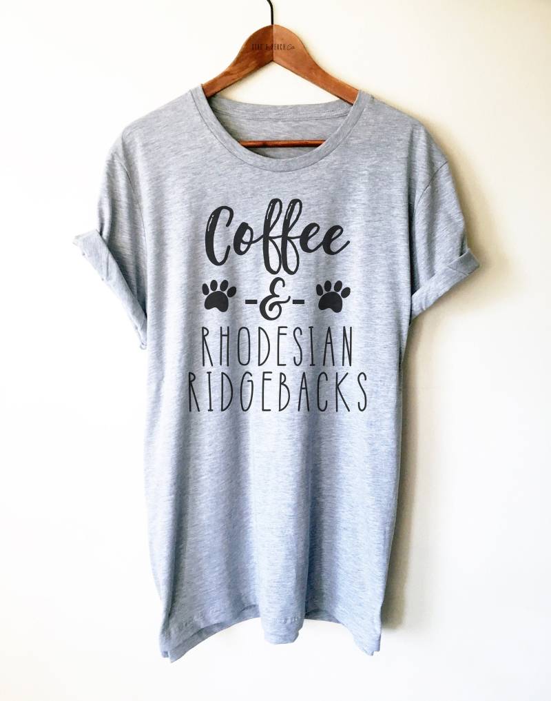 Rhodesian Ridgebacks Shirt - Rhodie Shirt, Mama Ridgeback Hund Liebhaber Geschenk, Tank Top, Hoodie von StagandPeachCo