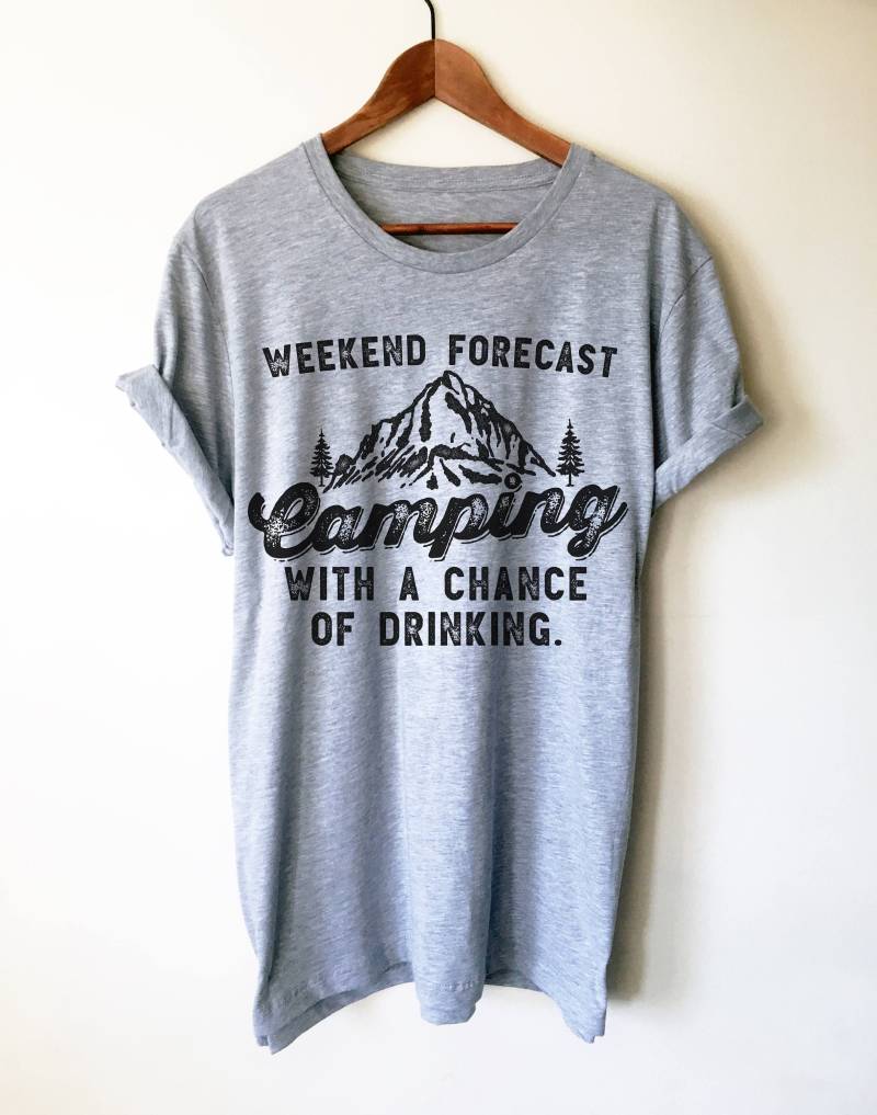 Weekend Forecast Camping With A Chance Of Drinking Unisex Shirt, Camper Tshirt Berg Geschenk, Road Trip Weekend Forecast Camping With A Chance Of Drinking Unisex Shirt, Camper Tshirt Berg Geschenk, Road Trip von StagandPeachCo