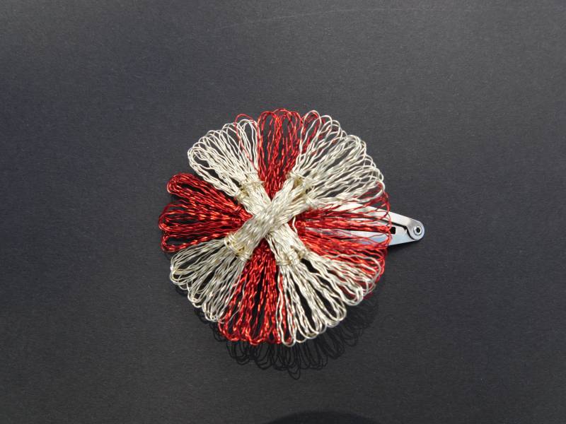Dekorative Blumenhaarclip/Haarspange Aus Draht Dekorative Blumenhaarclip/Haarspange Aus Draht von Stahlfix