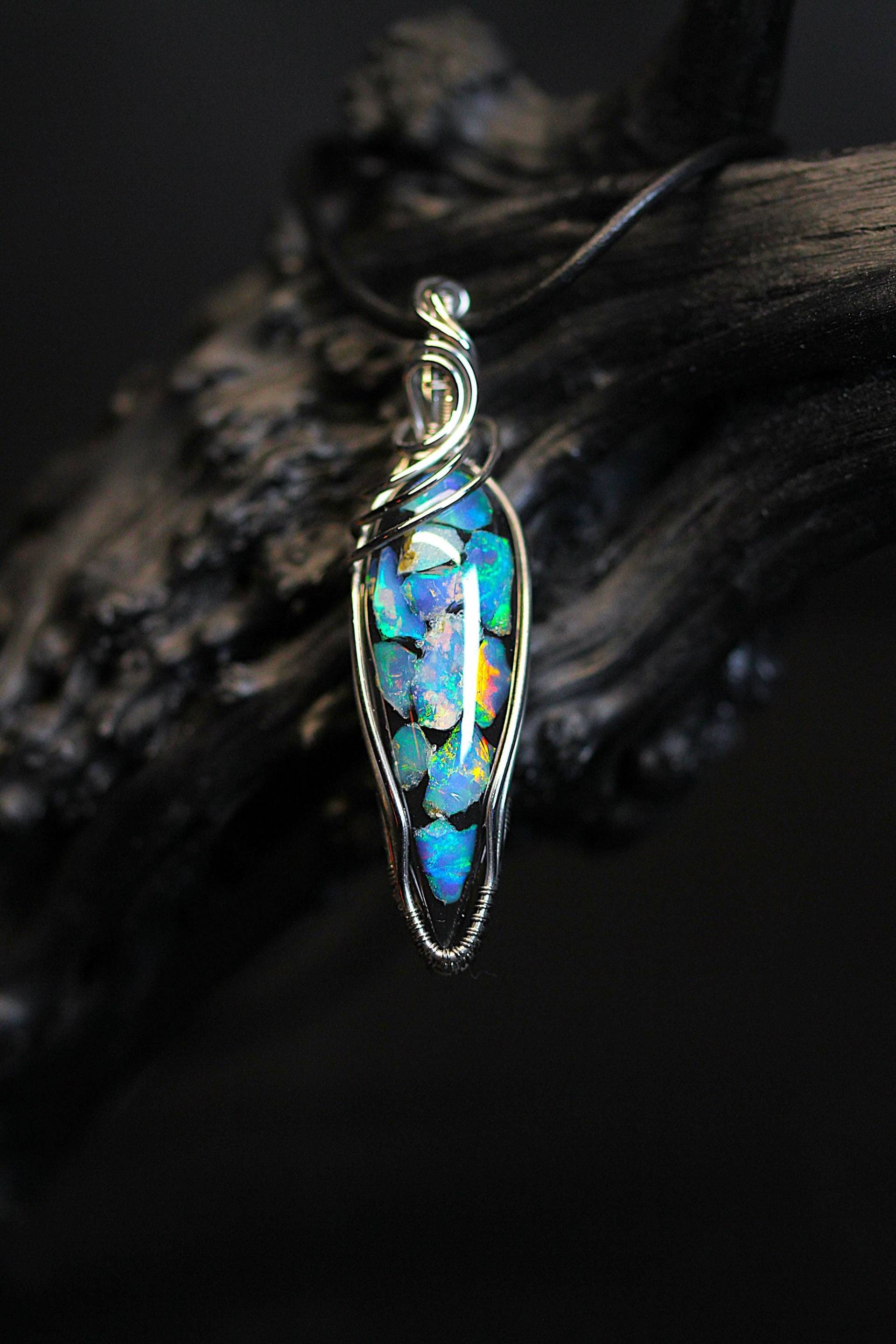 Schwarzer Opal Mosaik Kettenanhänger in Silber, Edelstahl Anhänger Für Damen, Elegante Halskette Frauen, Giftable Wire Wrapping Pendant von Stahlweberei