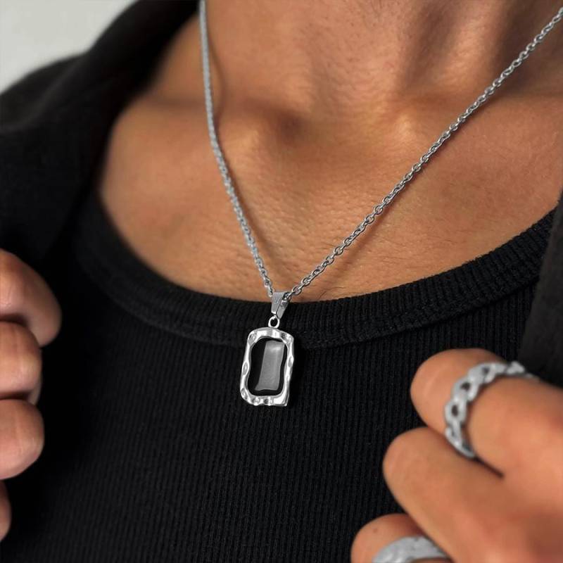 Onyx Chain Silver - Medallion Abstract 2mm Rolo Minimalistic Necklace Men Streetwear Jewelry Gift Idea von StainlessJV