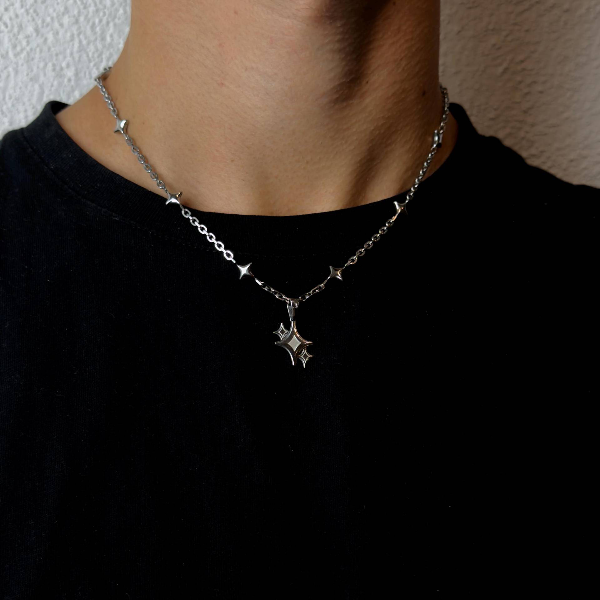 Star Pendant Silver Necklace With Charms - Chain For Men & Women Minimal Streetwear Jewelry Waterproof Non-Tarnish von StainlessJV