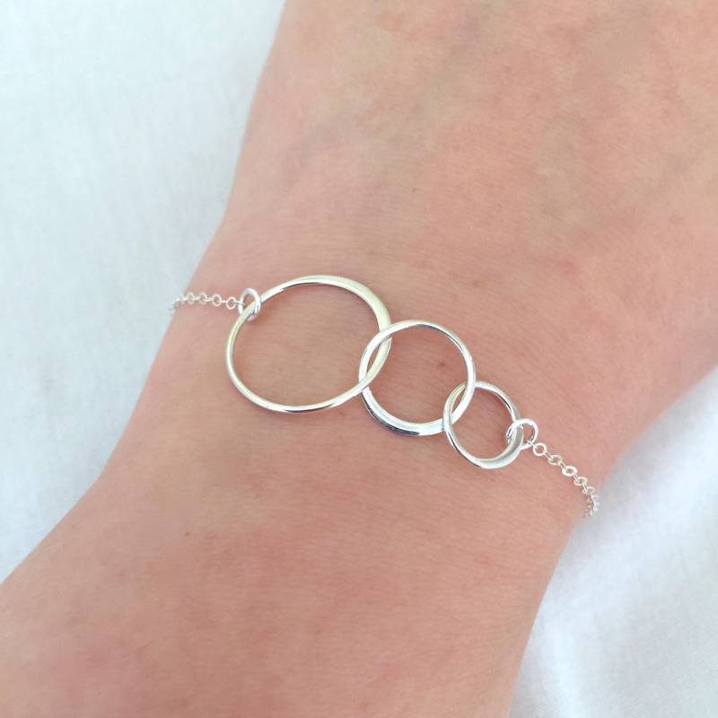 3-Glied Armband, Großmutter Mutter Tochter Der Braut Geschenk, Muttertag, Drei Generationen Armband von StampedEve