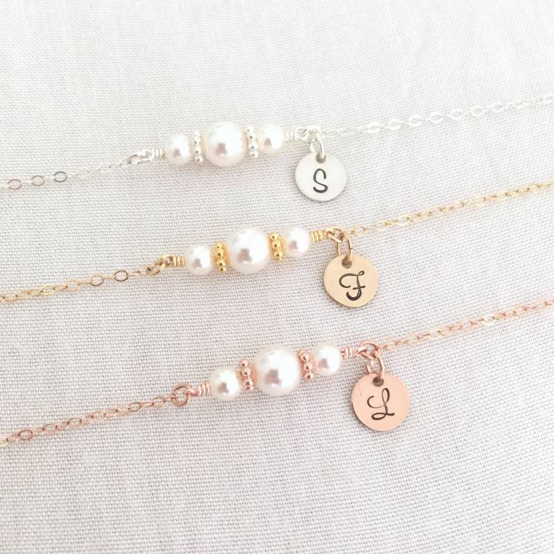 Blumenmädchen Armband, Brautjungfer Schmuck, Baby Taufe Geschenk, Monogramm Erste Kommunion Abschlussgeschenk, Hochzeitsschmuck von StampedEve