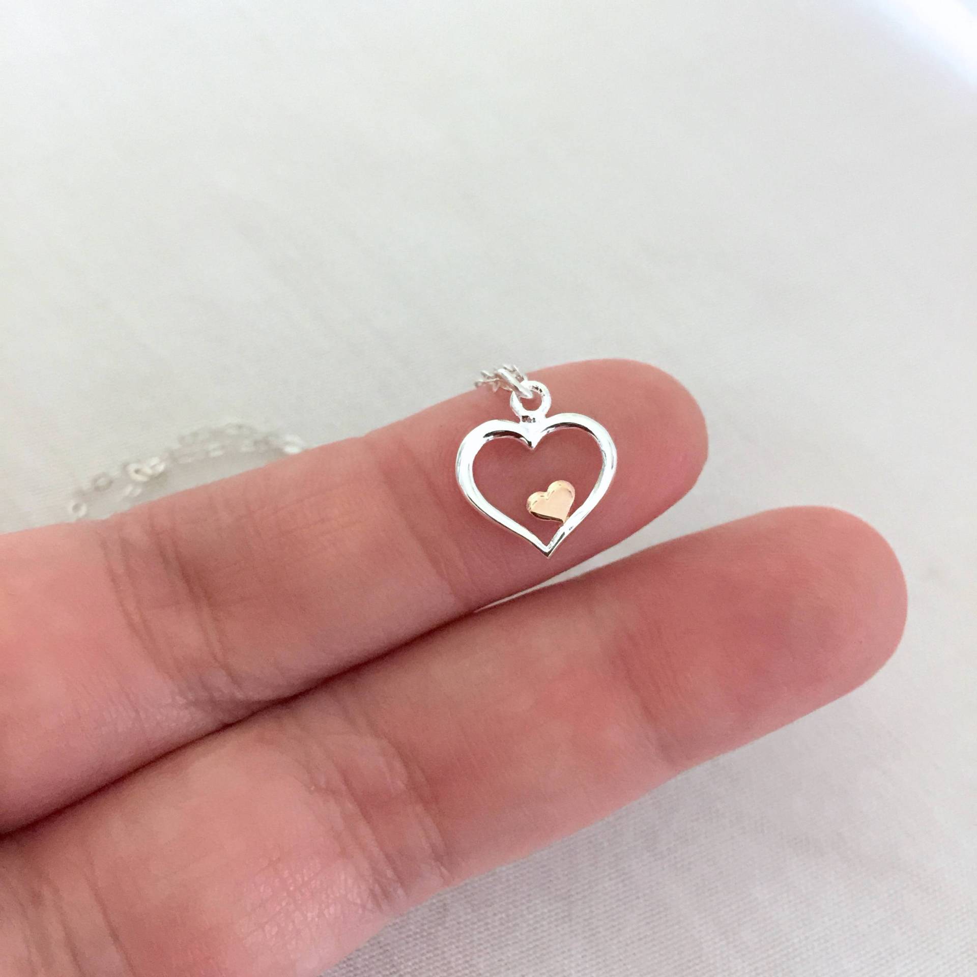 Rose Gold Herz Halskette, Mutter Der Braut, Schmuck, Adoptionsgeschenke, Geschenk Für Tochter, Stiefmutter, Bonus Geschenk, Hochzeitsgeschenk von StampedEve