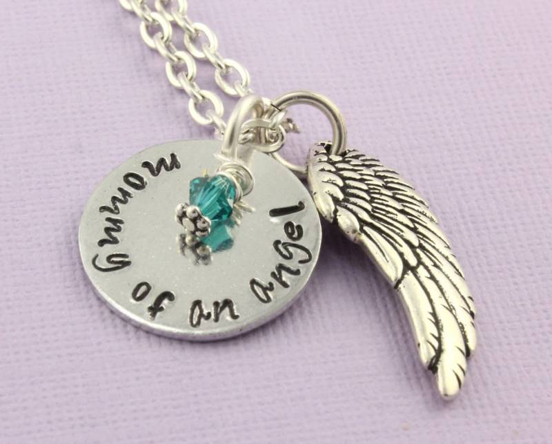 Mutter Eines Engels Halskette - Gedenkkette Personalisierte Engel Baby Flügel von StampinOffThePath