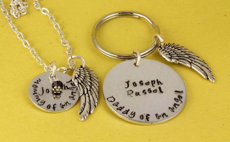 Personalisierter Papa Eines Engels Schlüsselanhänger Und Mama Geburtsstein Halskette - Fehlgeburt Erinnerungsgeschenk Erinnerungsengel Baby von StampinOffThePath