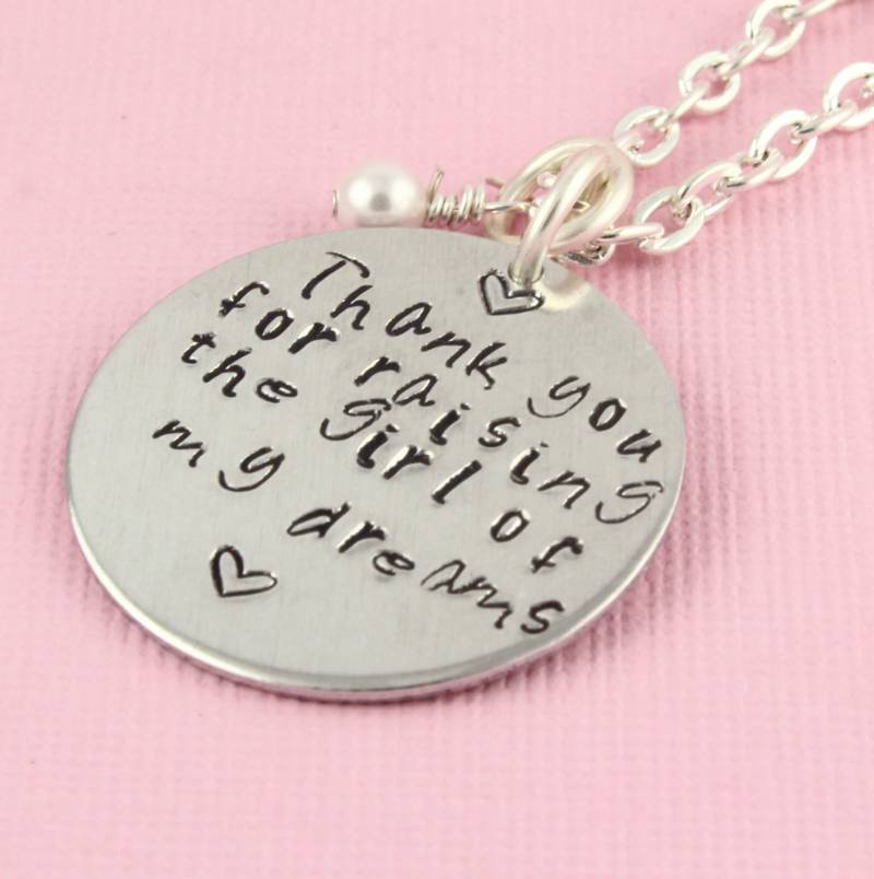 Sale - Thank You For Raising The Girl Of My Dreams Halskette Silber Hand Gestempelte Personalisierte Geschenk Für Schwiegermutter von StampinOffThePath