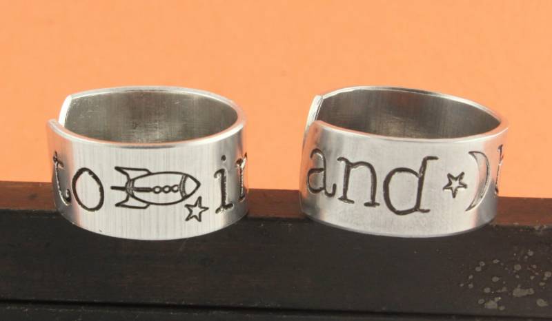 Sale - To Infinity & Beyond Ring Set Best Friends Kombi Freundschaft Bff Verstellbare Aluminium Ringe Hand Gestempelte von StampinOffThePath