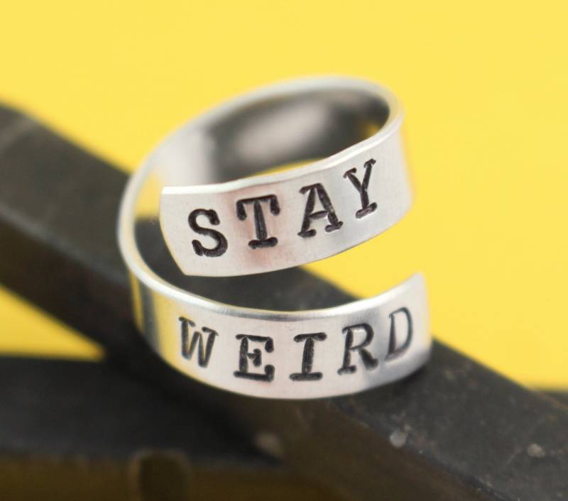 stay Weird Ring - Wickelring Twist Silberring Verstellbarer Silber Ring Unikat Be Different Größe 7 von StampinOffThePath