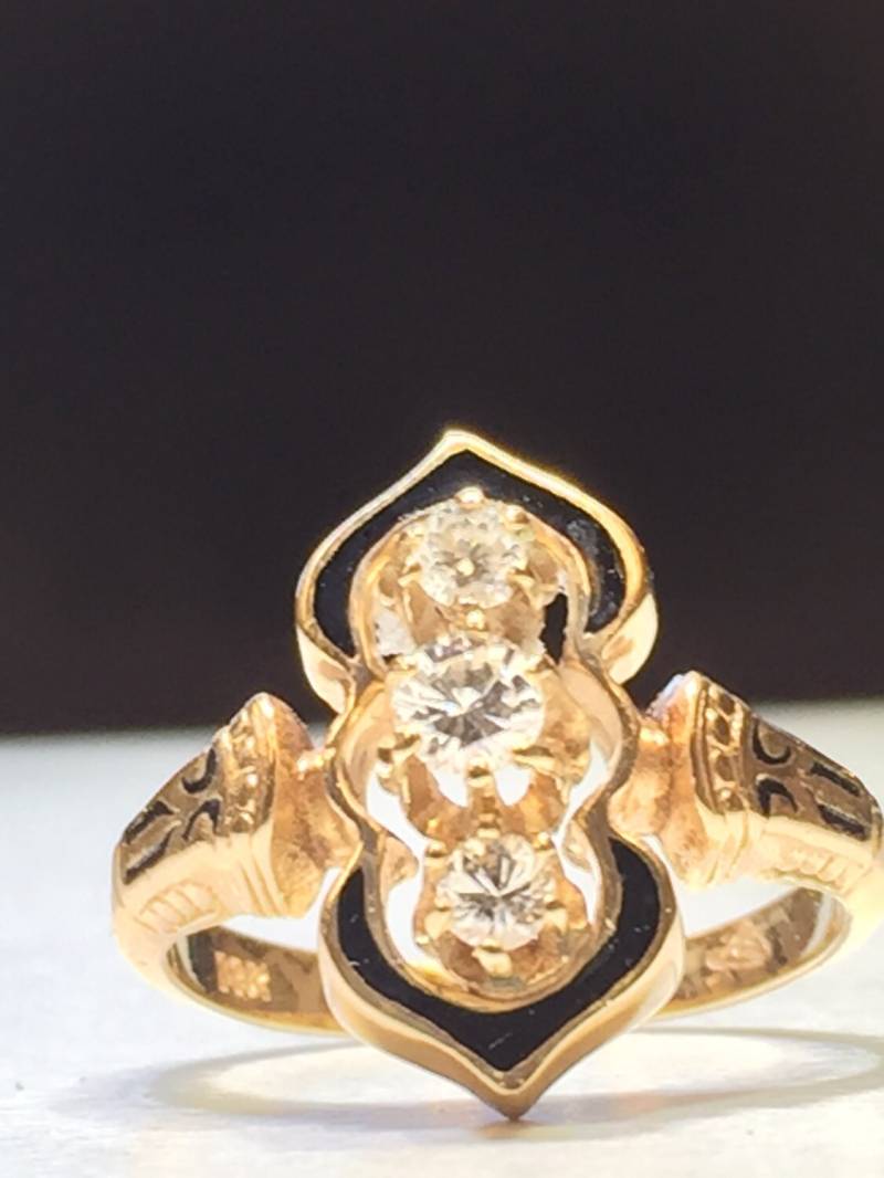 14Kt Gelbgold Einzigartige Dame .35Ctw Diamant Mode Retro Design Ring Mit Atemberaubenden Details Zu Einem Sehr Erschwinglichen Preis von StanPaulJewelry