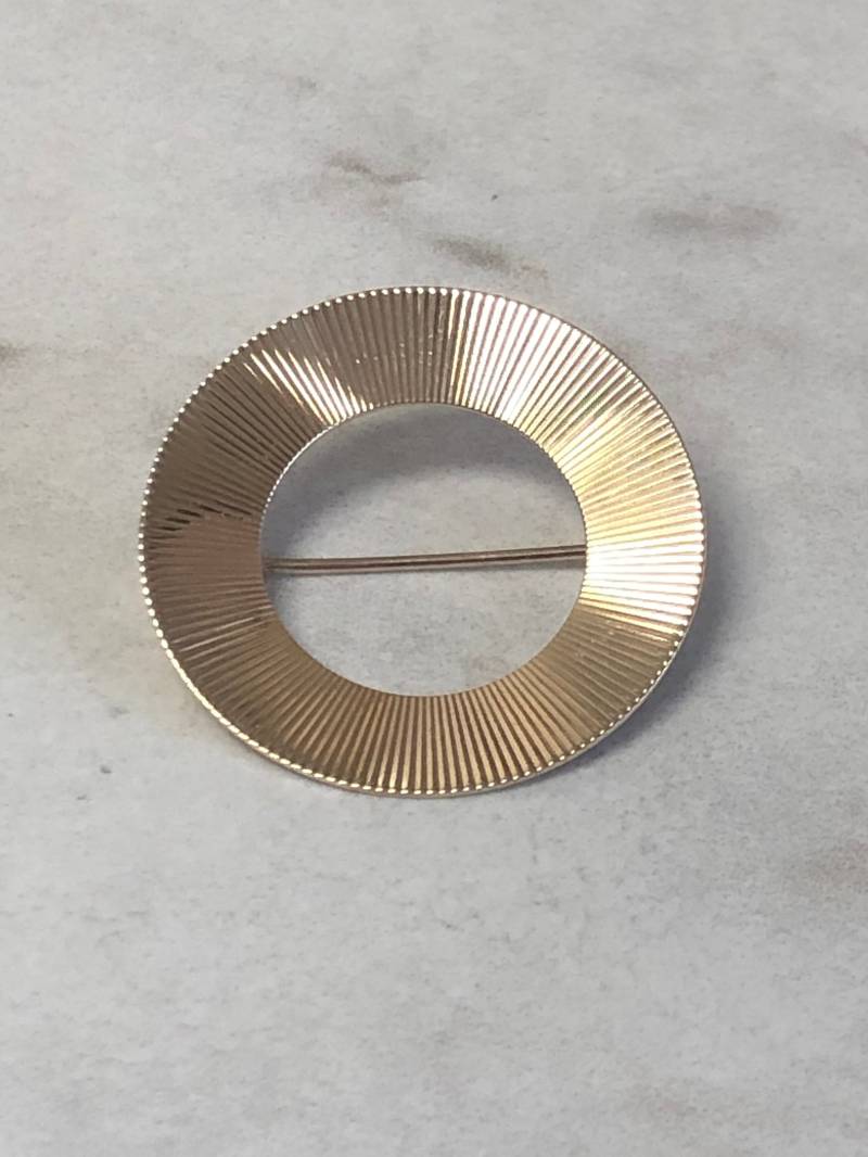 14Kt Massiv Gelbgold Custom-Maße Geriffelte Offene Kreis Pin 1 1/4 "In Durchmesser von StanPaulJewelry