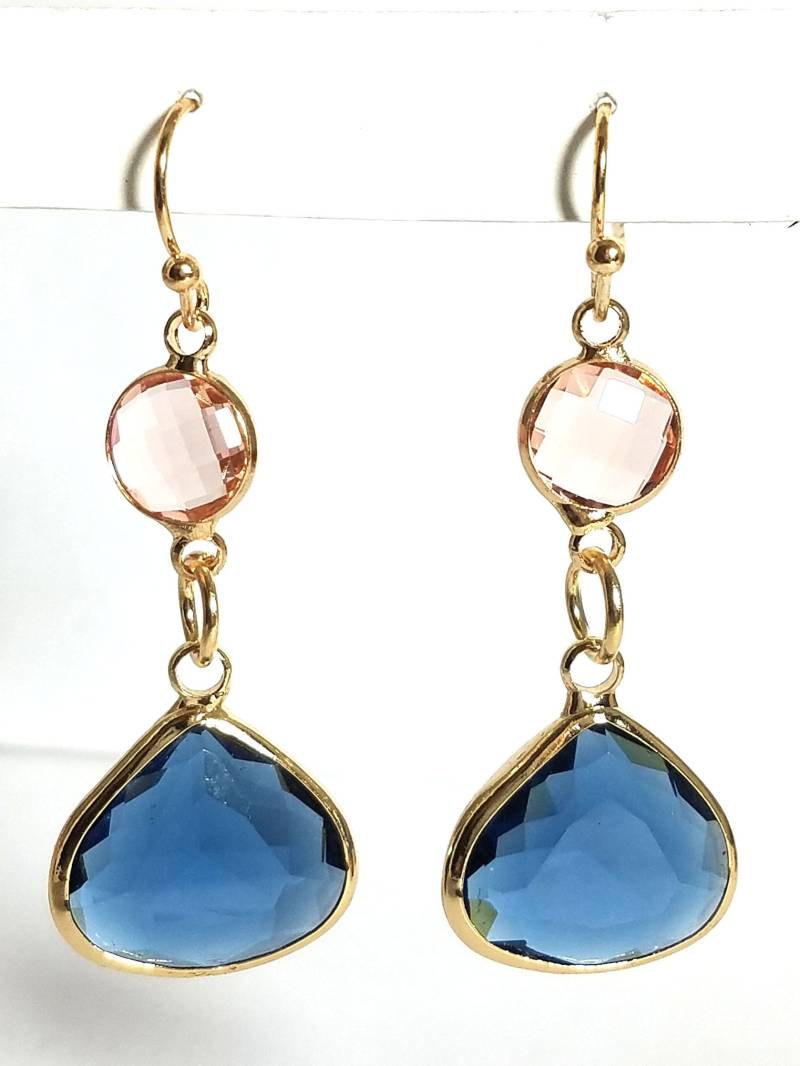 Baumelnde Blau Und Rosenquarz Birnen Form Runde Schliff Steine Poliert Gold Farbe Ohrringe Feines Geschenk Für Sie #20149 Baumelnde Blau Und Rosenquarz Birnen Form Runde Schliff Steine Poliert Gold Farbe Ohrringe Feines Geschenk Für Sie #20149 von StarBuckJewelry