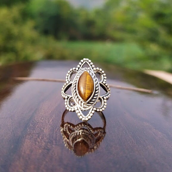Handgemachter Tigerauge Edelstein Ring, 925 Sterling Silber Boho Statement Ring | Vintage-Stil Geschenk Für Sie Verstellbare Größe Schmuck, Mama Handgemachter Tigerauge Edelstein Ring, 925 Sterling Silber Boho Statement Ring | Vintage-Stil Geschenk Für Sie Verstellbare Größe Schmuck, Mama von StarMagicJewelry