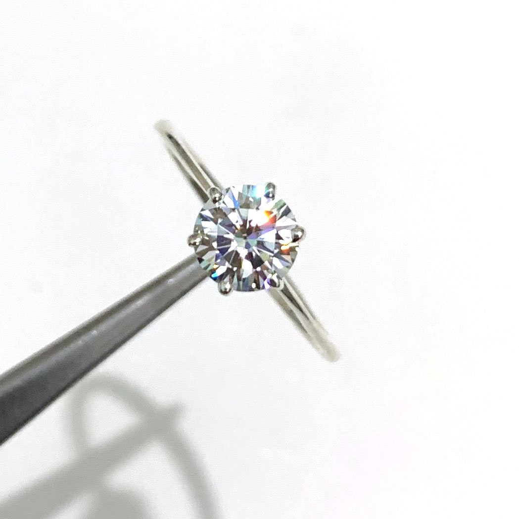 2 Cts Round Cut Moissanite Engagement Ring 925 Solid Sterling Silver Solitaire Stone Size 7x7 Mm Gift Christmas Sale von StarRubyGemsShop