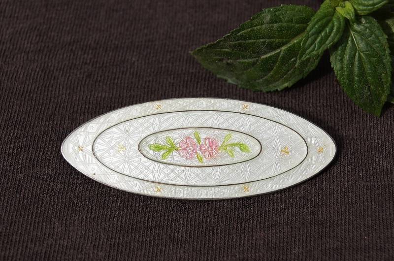 30Er Sterling Silber Guilloche Floral Brosche 30Er Sterling Silber Guilloche Floral Brosche von StarShineVintage