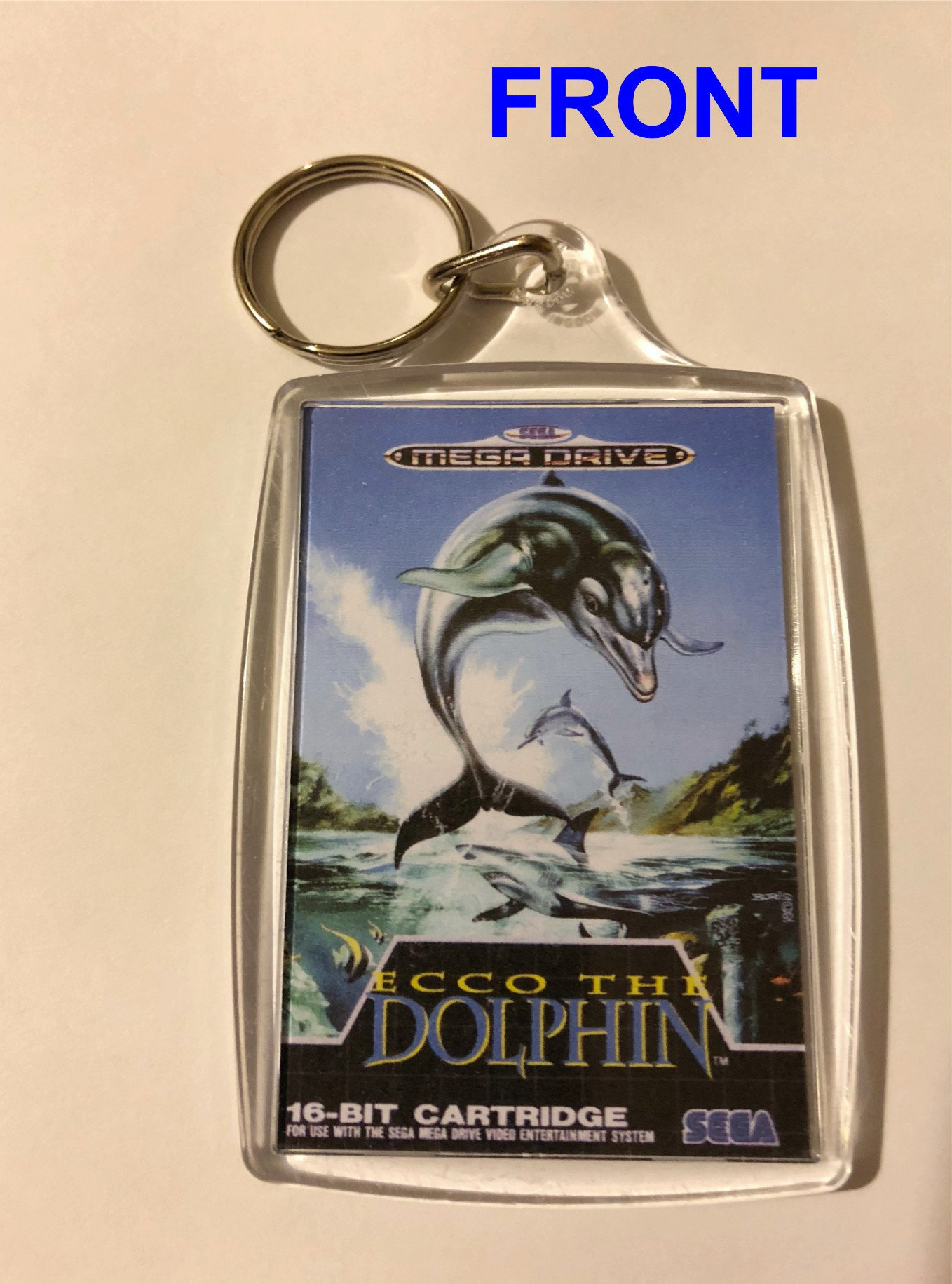 Sega Ecco Der Delphin Doppelseitiger Schlüsselanhänger Sega Ecco Der Delphin Doppelseitiger Schlüsselanhänger von StarStuffLnA