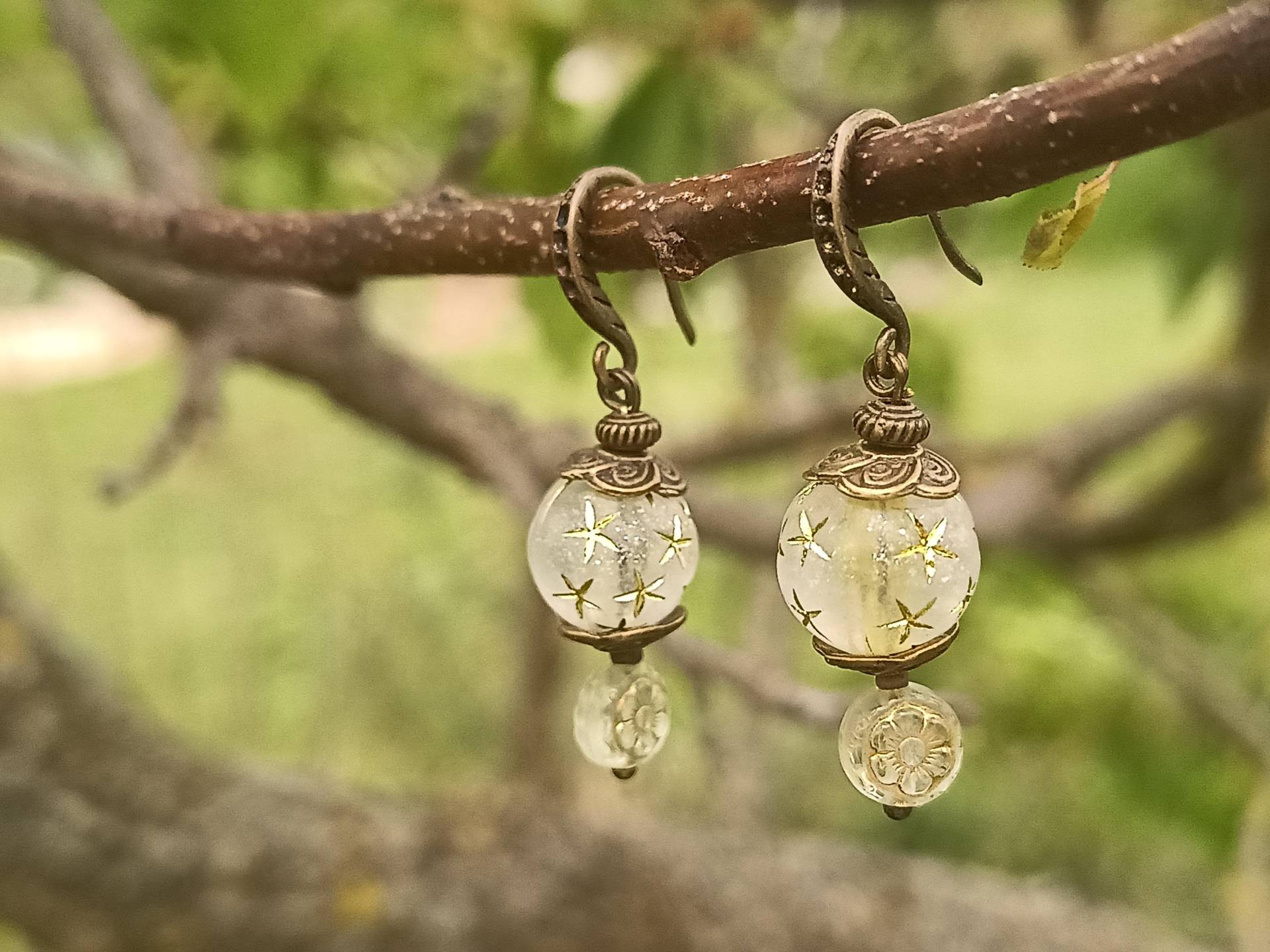 Vintage Ohrhänger Mit Sternenmuster von StarchildJewellery