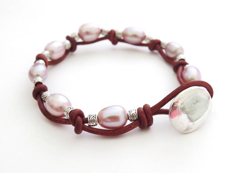 Leder Und Perlen Armband Frauen Damen Boho Festival Sommer Strand Ozean Schmuck von StardustMix