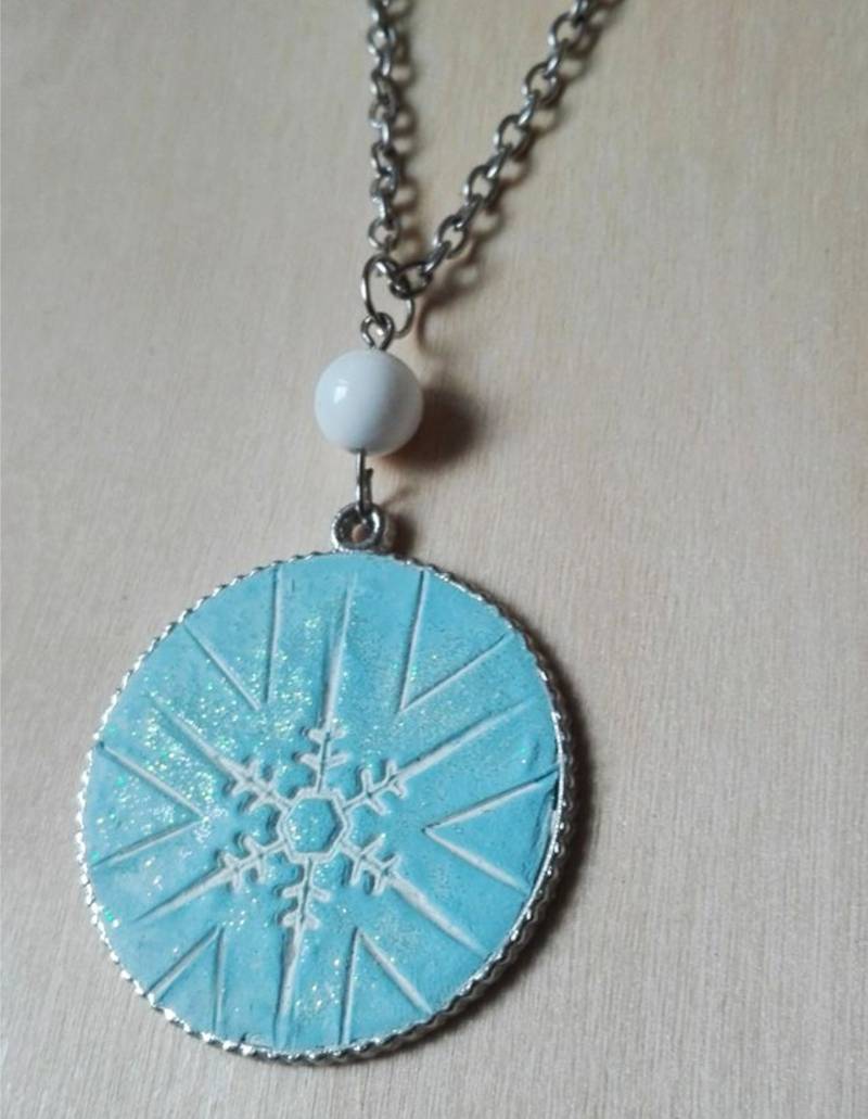 Schneeflocke Anhänger, Schmuck, Schneeflocke, Winter Glitzer Blauer Weihnachtsschmuck von StardustTreasury