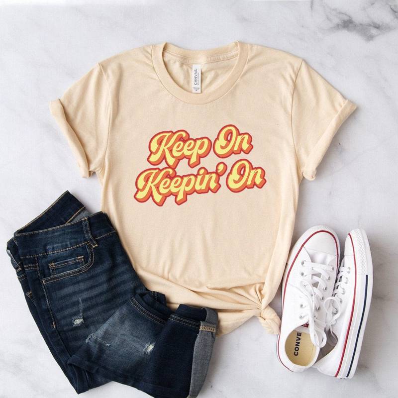 Keep On Keepin' Shirt Unisex T-Shirt Im Retro-stil Aus Den 70Ern von StarkAmbition
