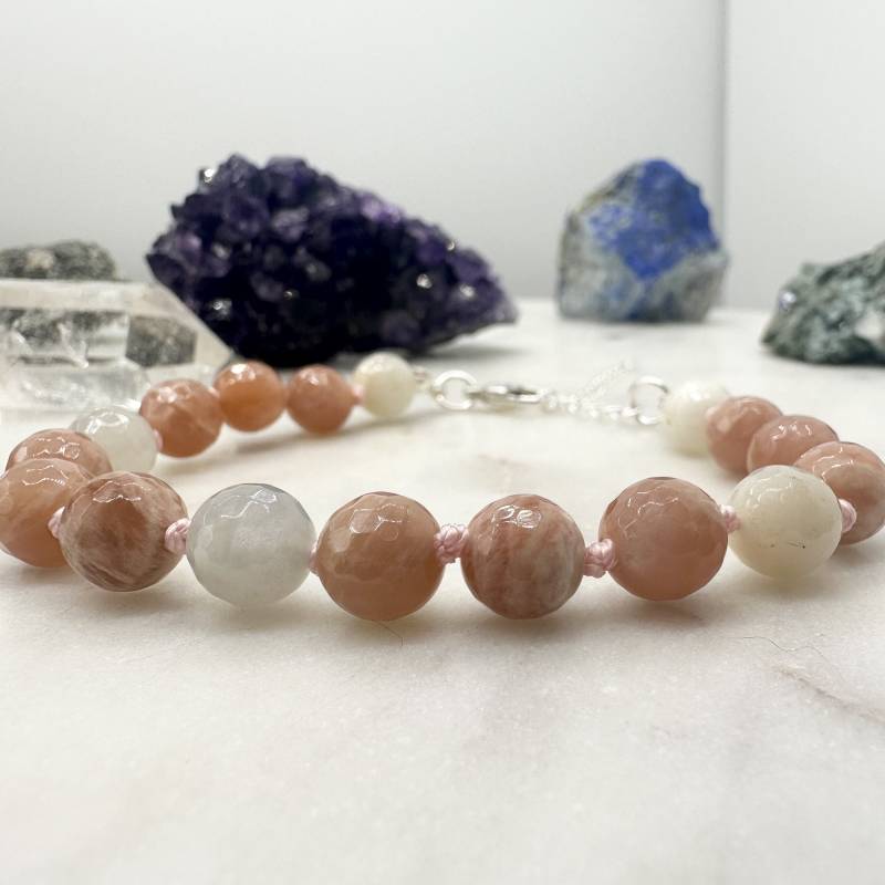 7" - 8, 5" Mondstein Verstellbares Armband // Perlen Handgeknotet Sterling Silber Zubehör 7" - 8, 5" Mondstein Verstellbares Armband // Perlen Handgeknotet Sterling Silber Zubehör von StarlightAmber