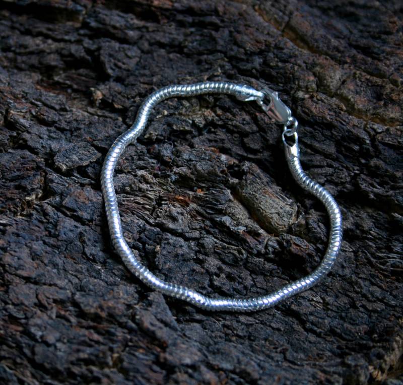 Dickes 3-mm-Schlangenkettenarmband Aus Sterlingsilber Für Meine Lampwork-Perlen Mit Großem Loch. Armband Lampwork-Perlen. Charm-Perlenarmband. 7 von StarlightAndShadows