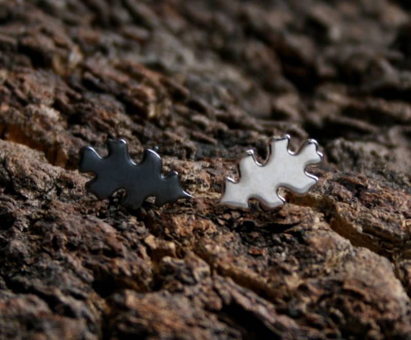 Eiche Blatt. Sterling Silber Ohrstecker. Sammlung "Waldfreunde". Exklusives Design. Umweltfreundliches Natur - Oder Schwarzsilber. Winzige Blätter von StarlightAndShadows