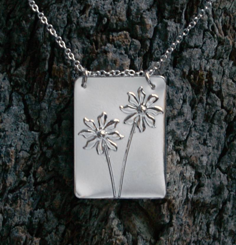 Florale Hängeleuchte "Ma Petite Fleur' Voll Uk Gekennzeichnet Sterlingsilber Anhänger. Umweltfreundliche Recycling-Silber. Exklusives Design von StarlightAndShadows