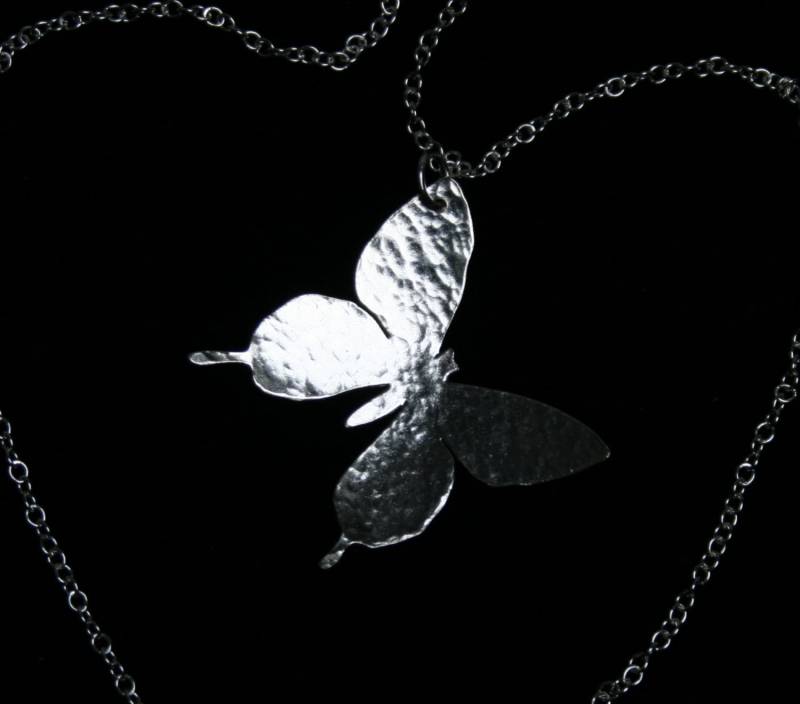 Handgemachte "Silber Schmetterling' Anhänger. Traditionell Handgefertigte Schmetterling Anhänger Aus 925Er Silber Gefertigt von StarlightAndShadows