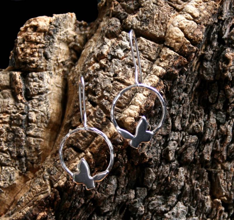 Kleine Schmetterlinge. Sterling Silber Ohrringe. "Forest Friends" Kollektion. Winzigen Schmetterling Tropfen von StarlightAndShadows
