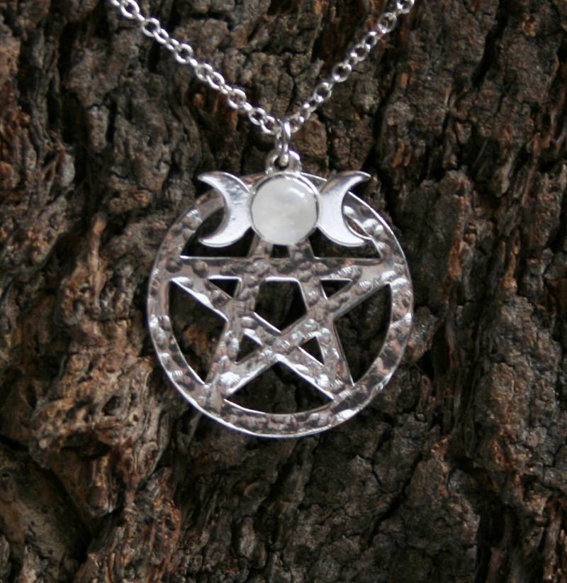 Pentakel & Dreifachgöttin Doppelanhänger ~ Sterling Silber Und Regenbogen Mondstein. Zwei Anhänger in Einem von StarlightAndShadows